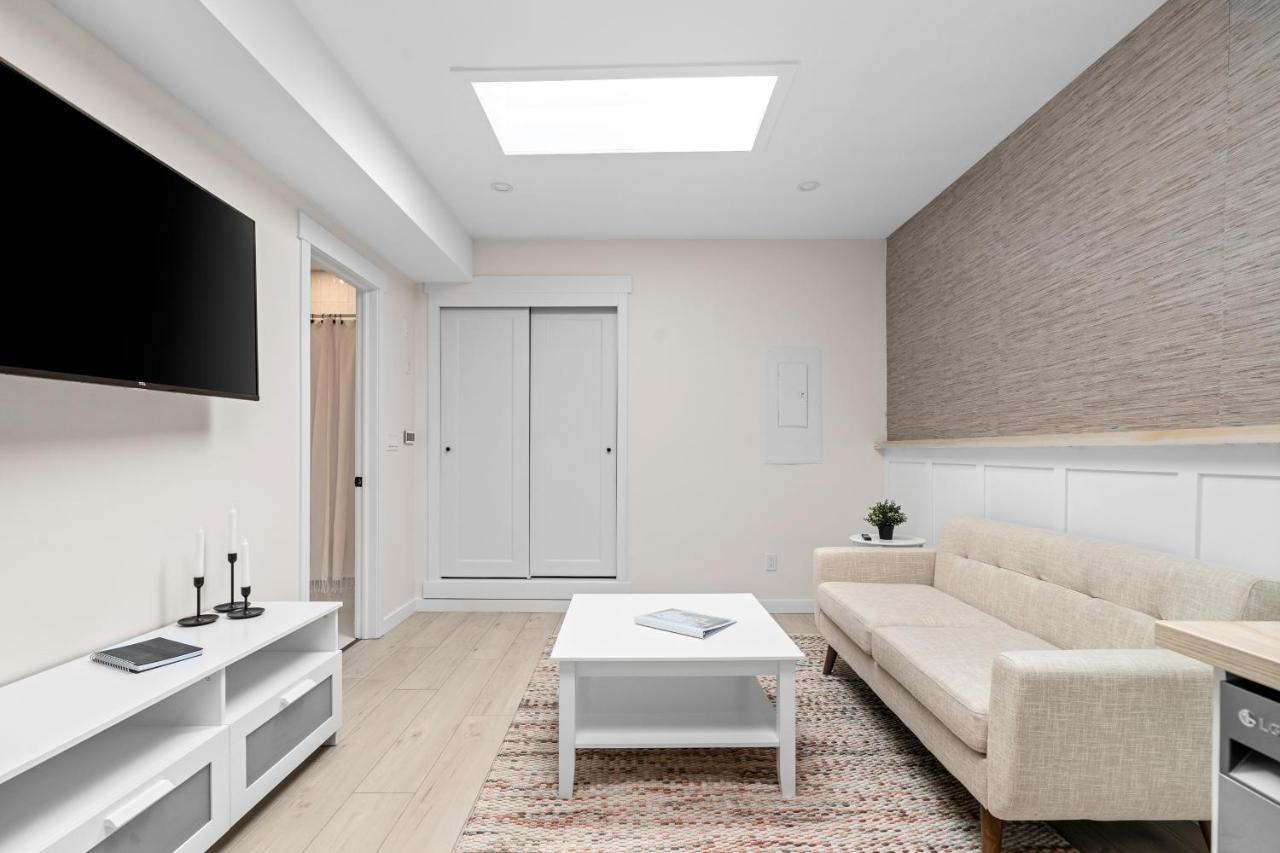 The Olympia: Front Street Flats Apartment Belleville Luaran gambar