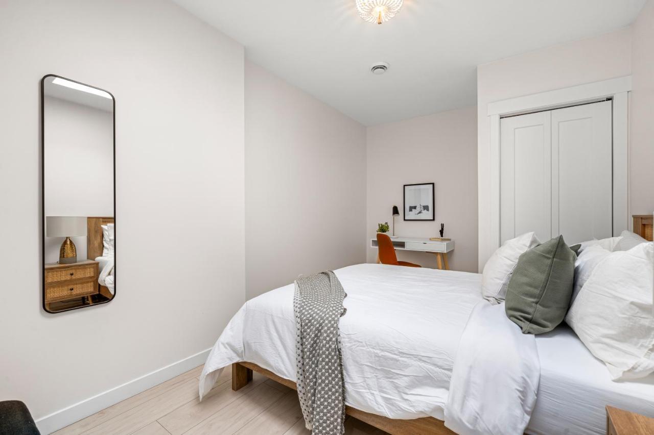 The Olympia: Front Street Flats Apartment Belleville Luaran gambar
